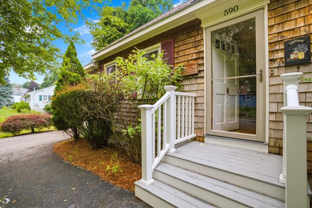 590 Laydon Street, Manchester, NH 03109