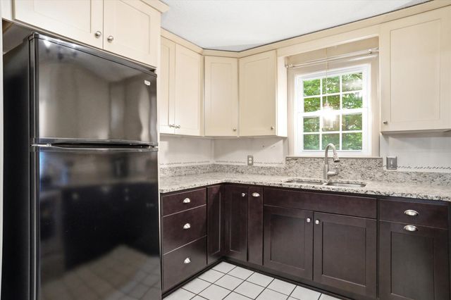 590 Laydon Street, Manchester, NH 03109