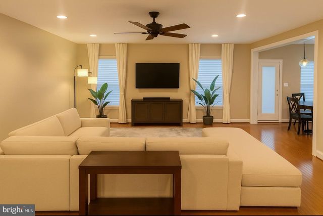 1713 IDLEWILD BLVD, Fredericksburg, VA 22401