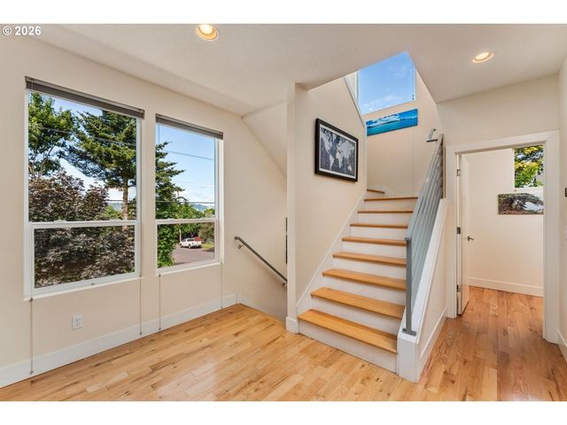 3104 Se FRANCIS St, Portland, OR 97202