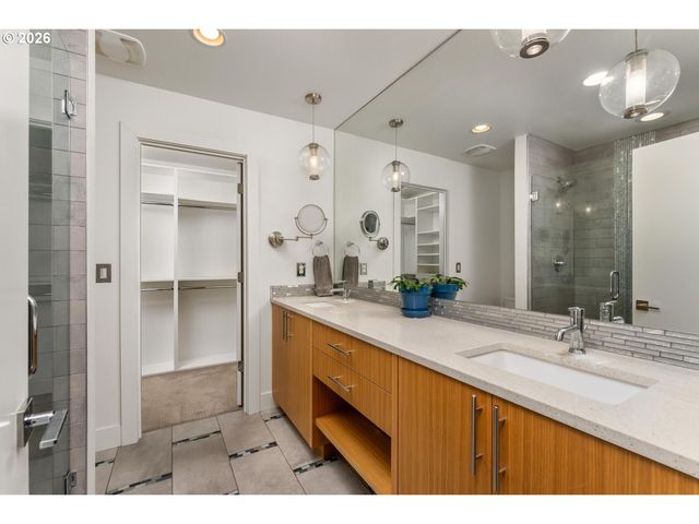 3104 Se FRANCIS St, Portland, OR 97202