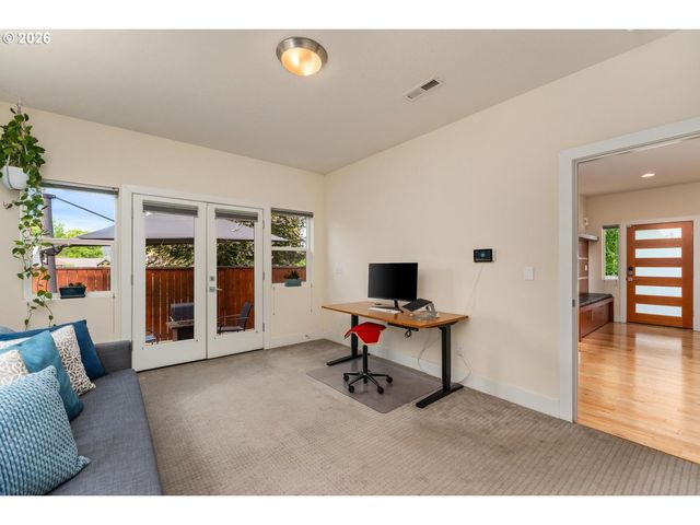 3104 Se FRANCIS St, Portland, OR 97202