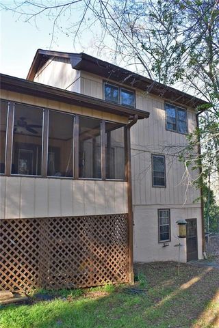 3959 Cotswold Drive, Lilburn, GA 30047