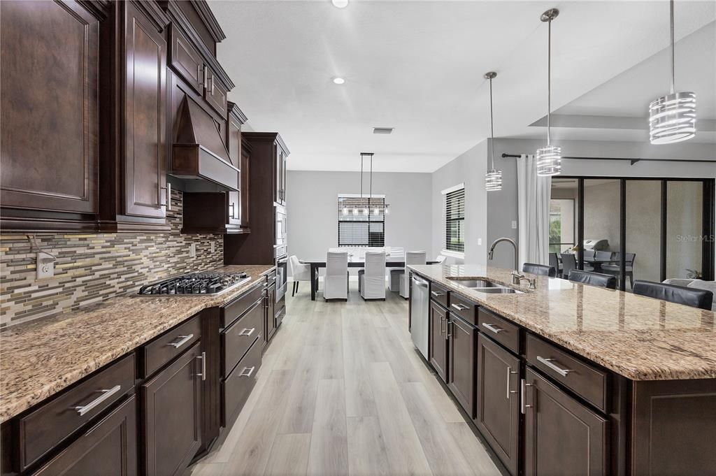 Image 13 of property listing at 5410 TITLE ROW DRIVE, Bradenton, FL 34210