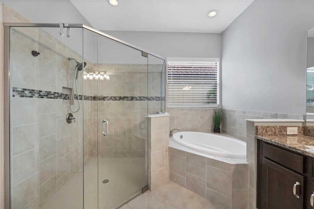 Image 21 of property listing at 5410 TITLE ROW DRIVE, Bradenton, FL 34210