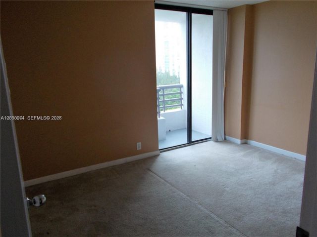 3300 NE 191st St 912, Aventura, FL 33180