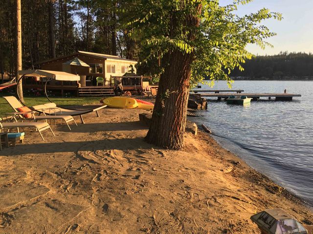 6627 G Thomas Ln, Nine Mile Falls, WA 99026