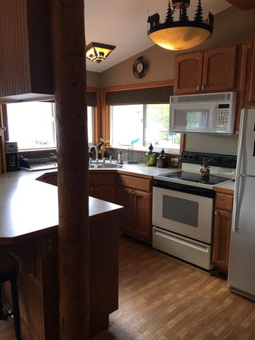 6627 G Thomas Ln, Nine Mile Falls, WA 99026