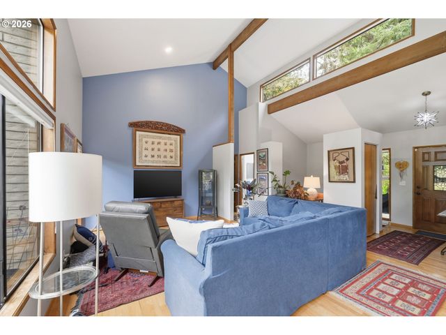 3847 ASHFORD Dr, Eugene, OR 97405