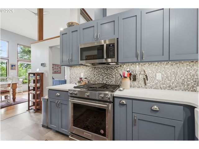 3847 ASHFORD Dr, Eugene, OR 97405