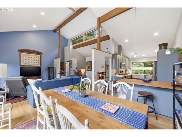 3847 ASHFORD Dr, Eugene, OR 97405