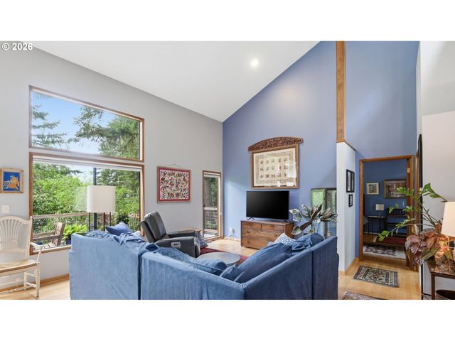 3847 ASHFORD Dr, Eugene, OR 97405