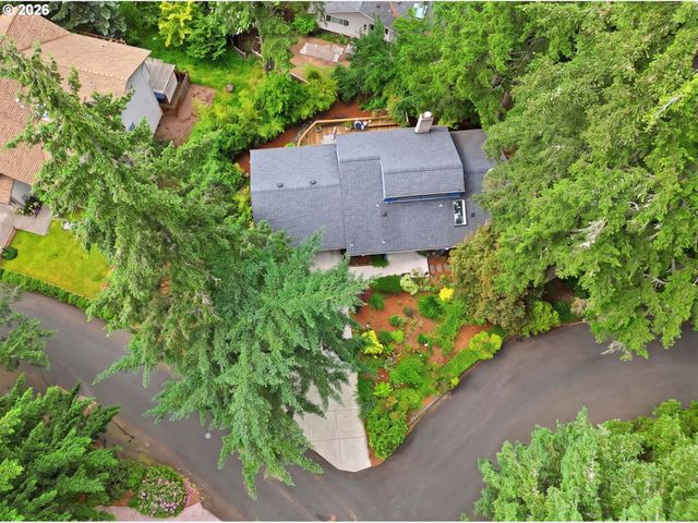 3847 ASHFORD Dr, Eugene, OR 97405