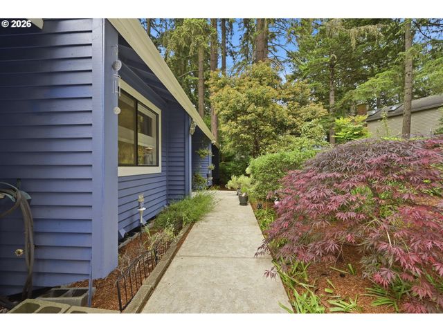 3847 ASHFORD Dr, Eugene, OR 97405