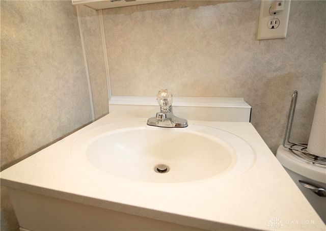 4200 Otis Drive, Dayton, OH 45416