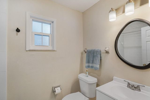 635 MELODY CIRCLE, Sarasota, FL 34237