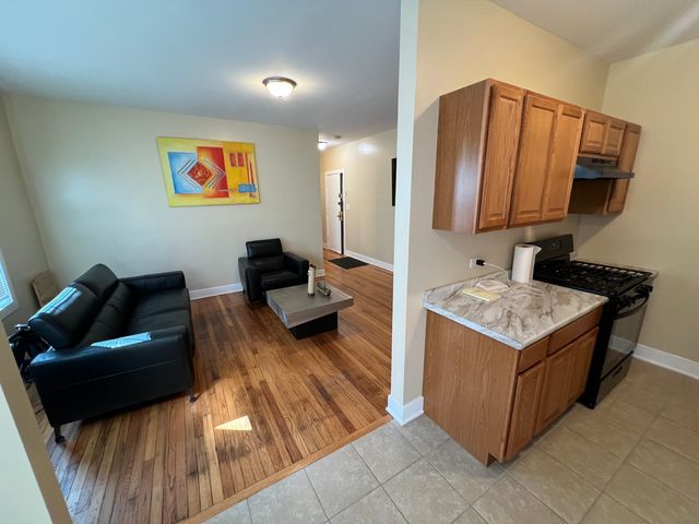 7506 S Vernon Avenue 3C, Chicago, IL 60619