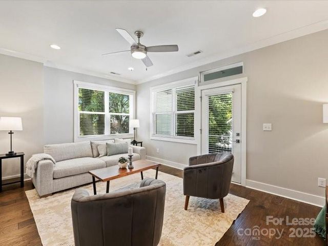 1615 Chatham Avenue, Charlotte, NC 28205