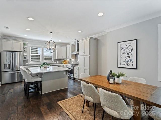 1615 Chatham Avenue, Charlotte, NC 28205