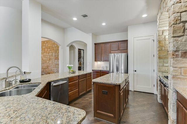 409 Rocky Coast DR, Austin, TX 78738