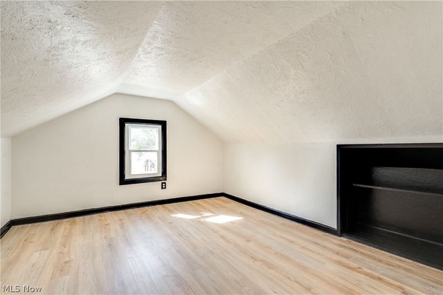 12512 Mcgowan Avenue, Cleveland, OH 44135