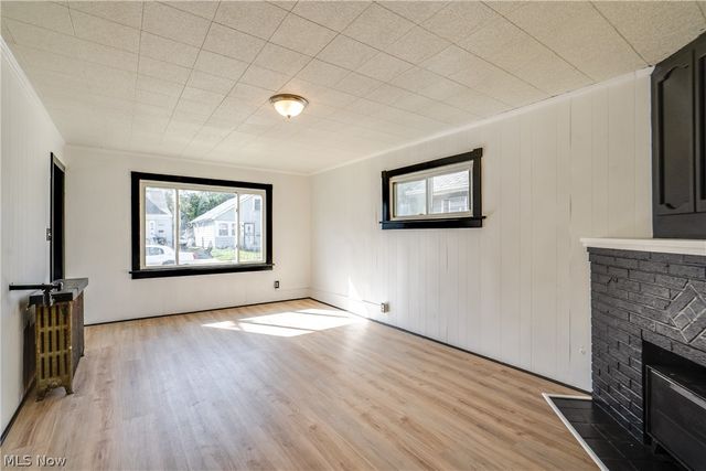 12512 Mcgowan Avenue, Cleveland, OH 44135