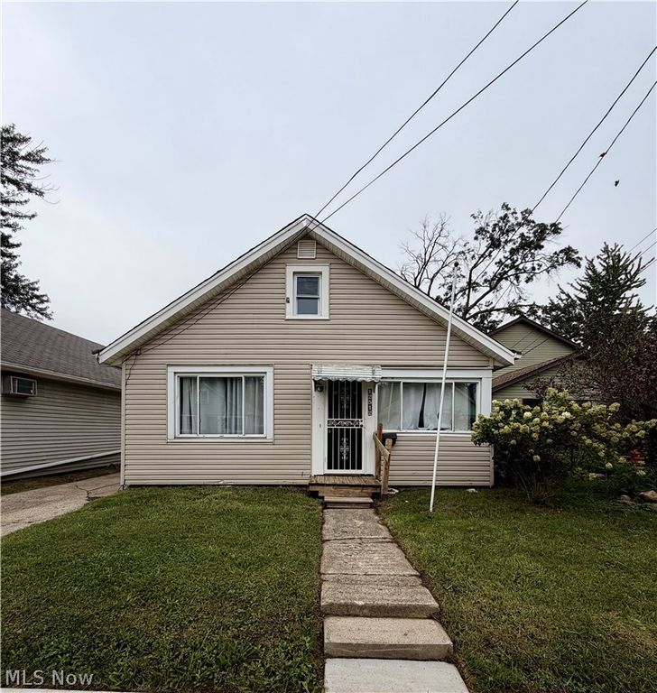 12512 Mcgowan Avenue, Cleveland, OH 44135