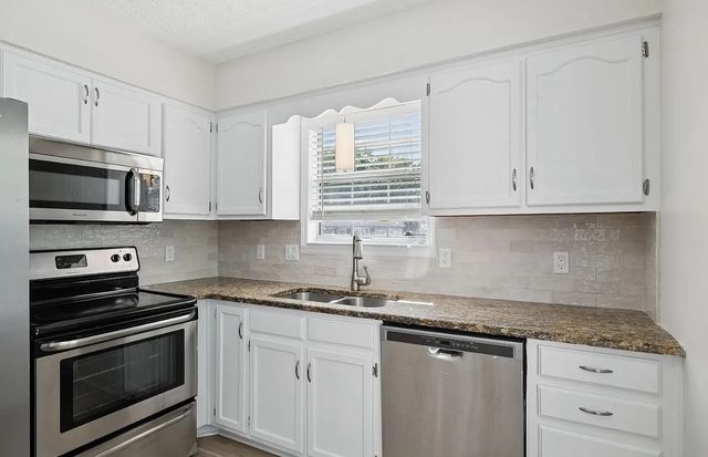 718 Maple Pl, Nashville, TN 37216