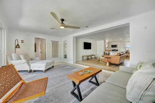 6426 COLONIAL DRIVE, Sarasota, FL 34231