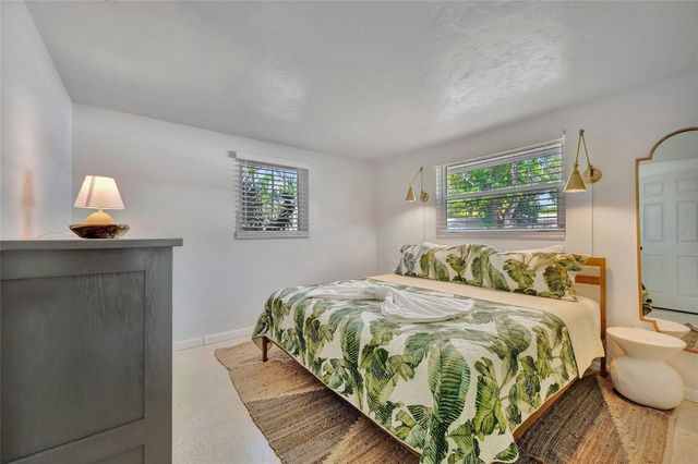 6426 COLONIAL DRIVE, Sarasota, FL 34231