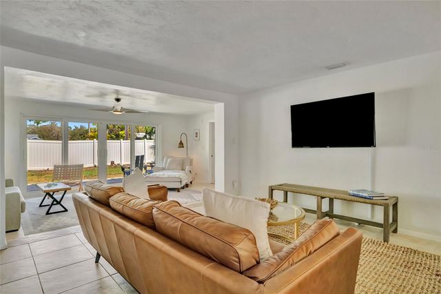 6426 COLONIAL DRIVE, Sarasota, FL 34231