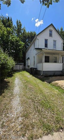 496 Rothrock Avenue, Akron, OH 44314