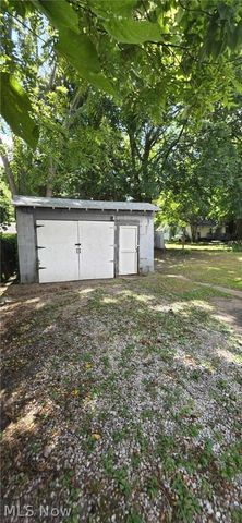 496 Rothrock Avenue, Akron, OH 44314