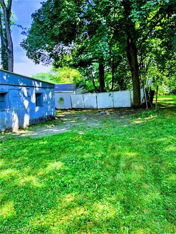 496 Rothrock Avenue, Akron, OH 44314