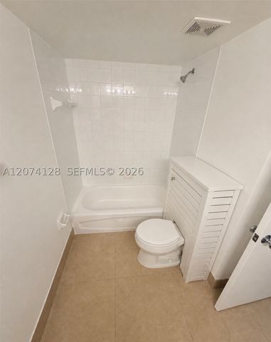 2721 Ocean Club Blvd 201, Hollywood, FL 33019
