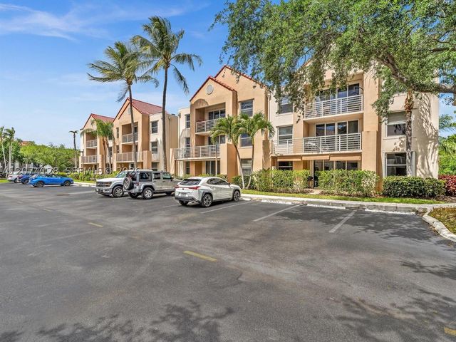2721 Ocean Club Blvd 201, Hollywood, FL 33019