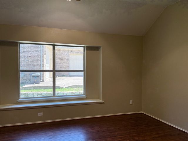 405 Love Bird Lane, Murphy, TX 75094