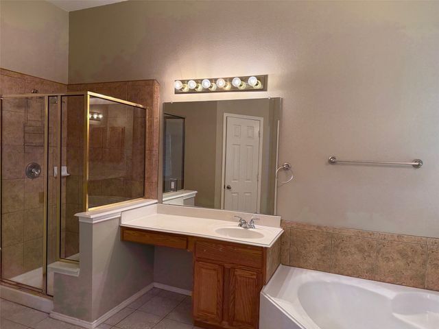 405 Love Bird Lane, Murphy, TX 75094