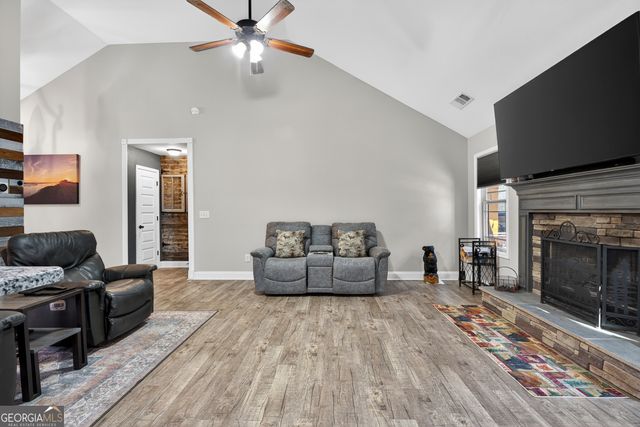 255 Needleleaf Drive, Barnesville, GA 30204