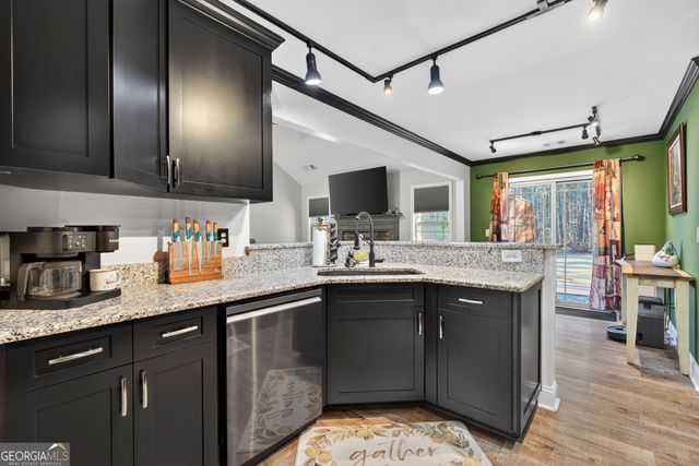 255 Needleleaf Drive, Barnesville, GA 30204