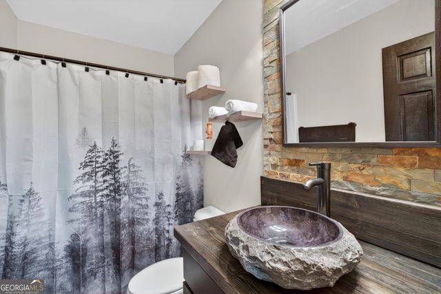 255 Needleleaf Drive, Barnesville, GA 30204