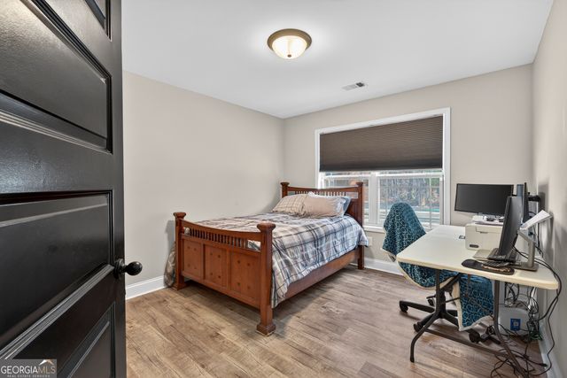 255 Needleleaf Drive, Barnesville, GA 30204