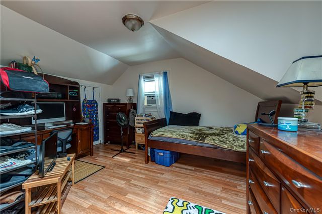 234 Grand Avenue, Lindenhurst, NY 11757