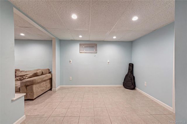 234 Grand Avenue, Lindenhurst, NY 11757