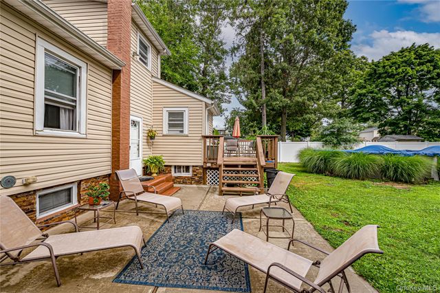 234 Grand Avenue, Lindenhurst, NY 11757