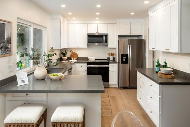 1006 E Evelyn Avenue, Sunnyvale, CA 94086