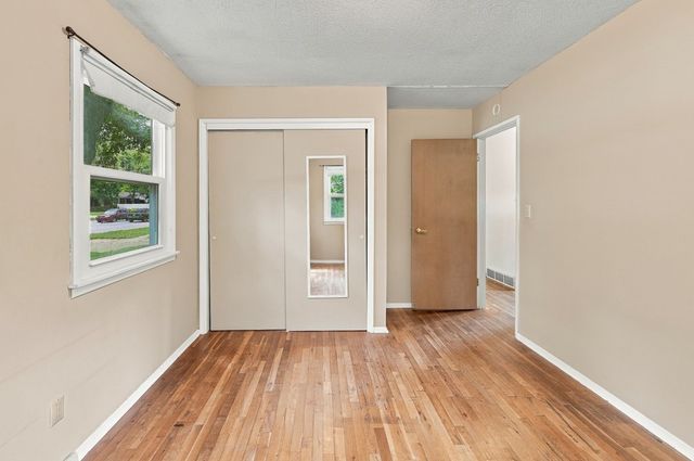 1525 MIDDLE Road, Bettendorf, IA 52722