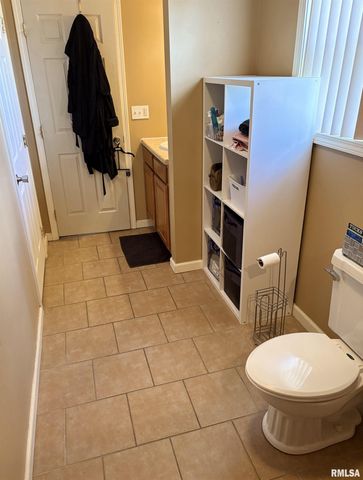 5626 Silver Fox Drive, Carterville, IL 62918