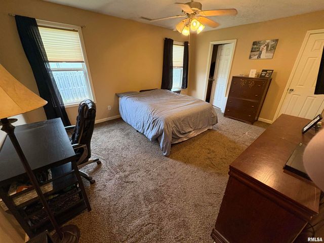 5626 Silver Fox Drive, Carterville, IL 62918