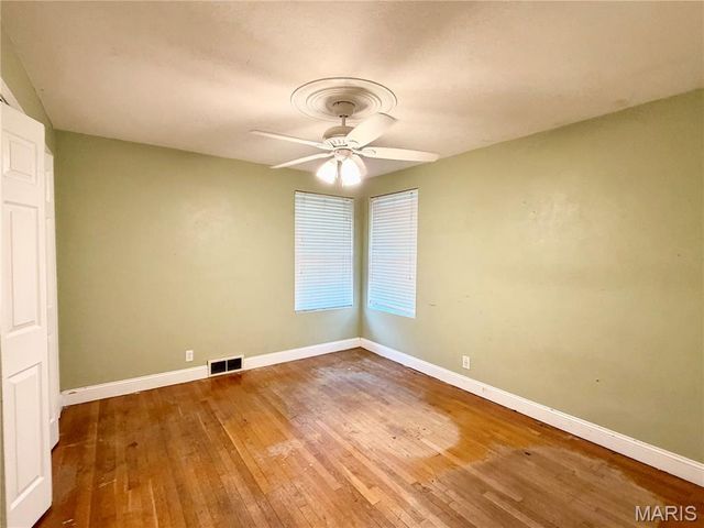 3740 Park Crest Drive, St Louis, MO 63125